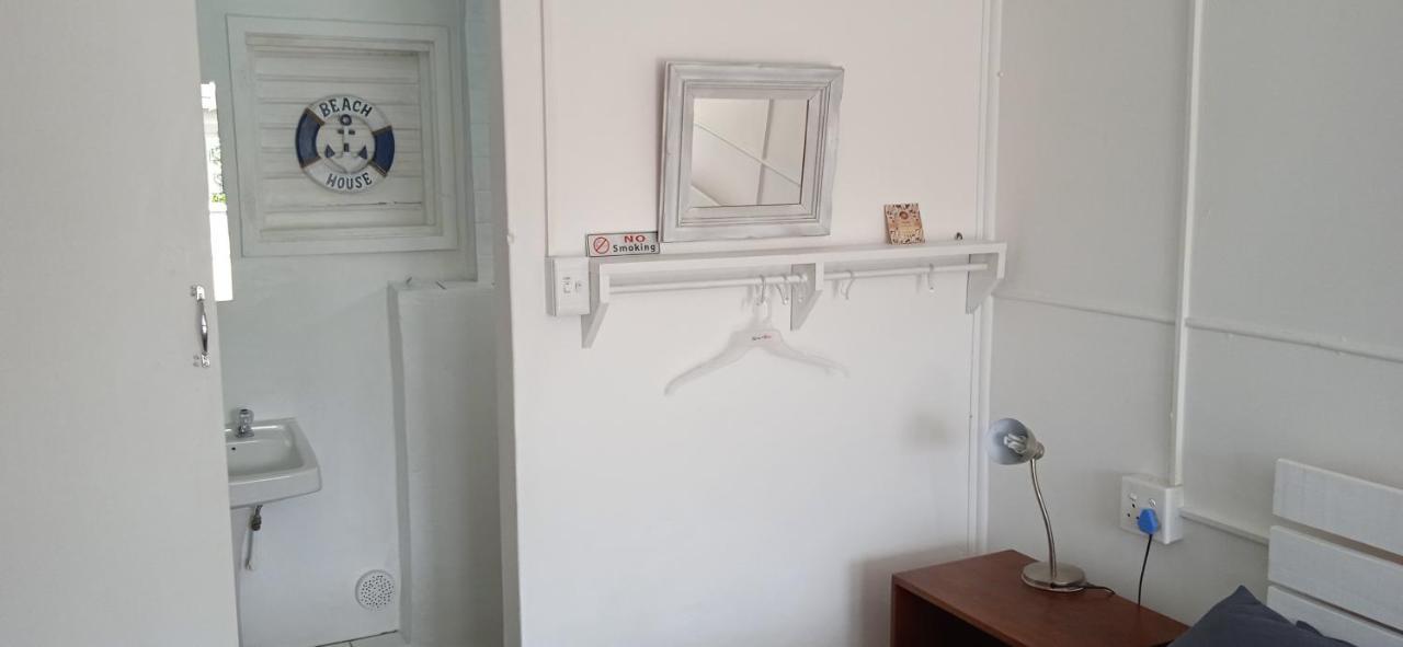 3Onheide Apartment Struisbaai Bagian luar foto